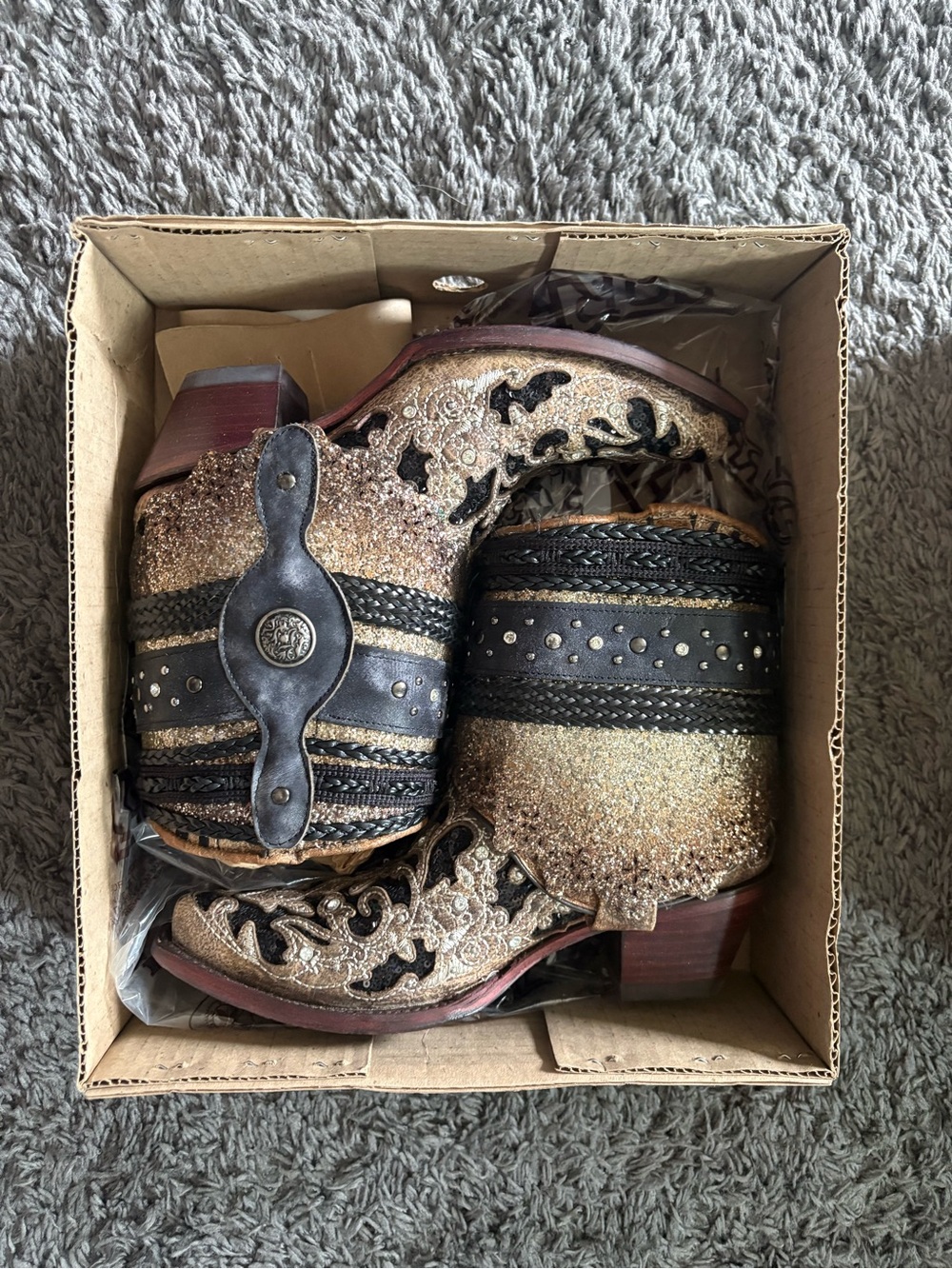 Decorative Glitter Western Ankle Boots - Black & Gold